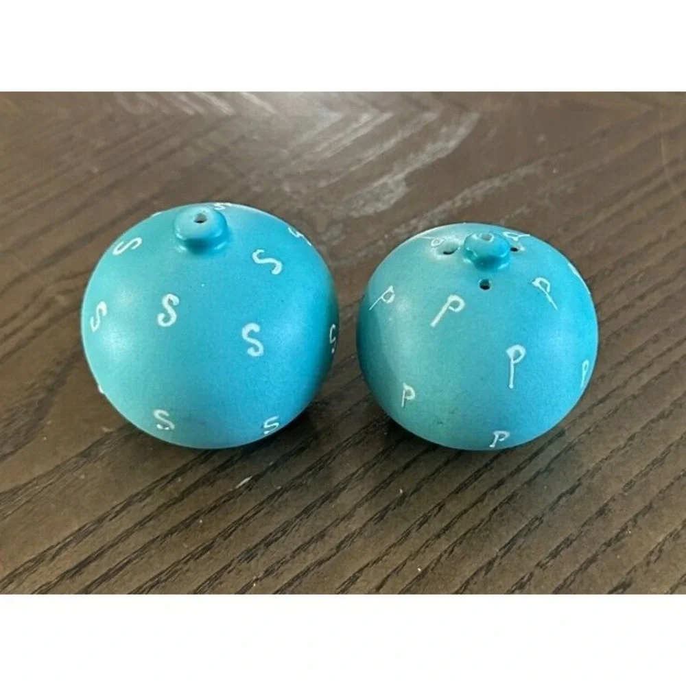 Vintage MCM Enesco Japan HTF Salt Pepper Shakers‎ Blue Edith Nielsen(?)
